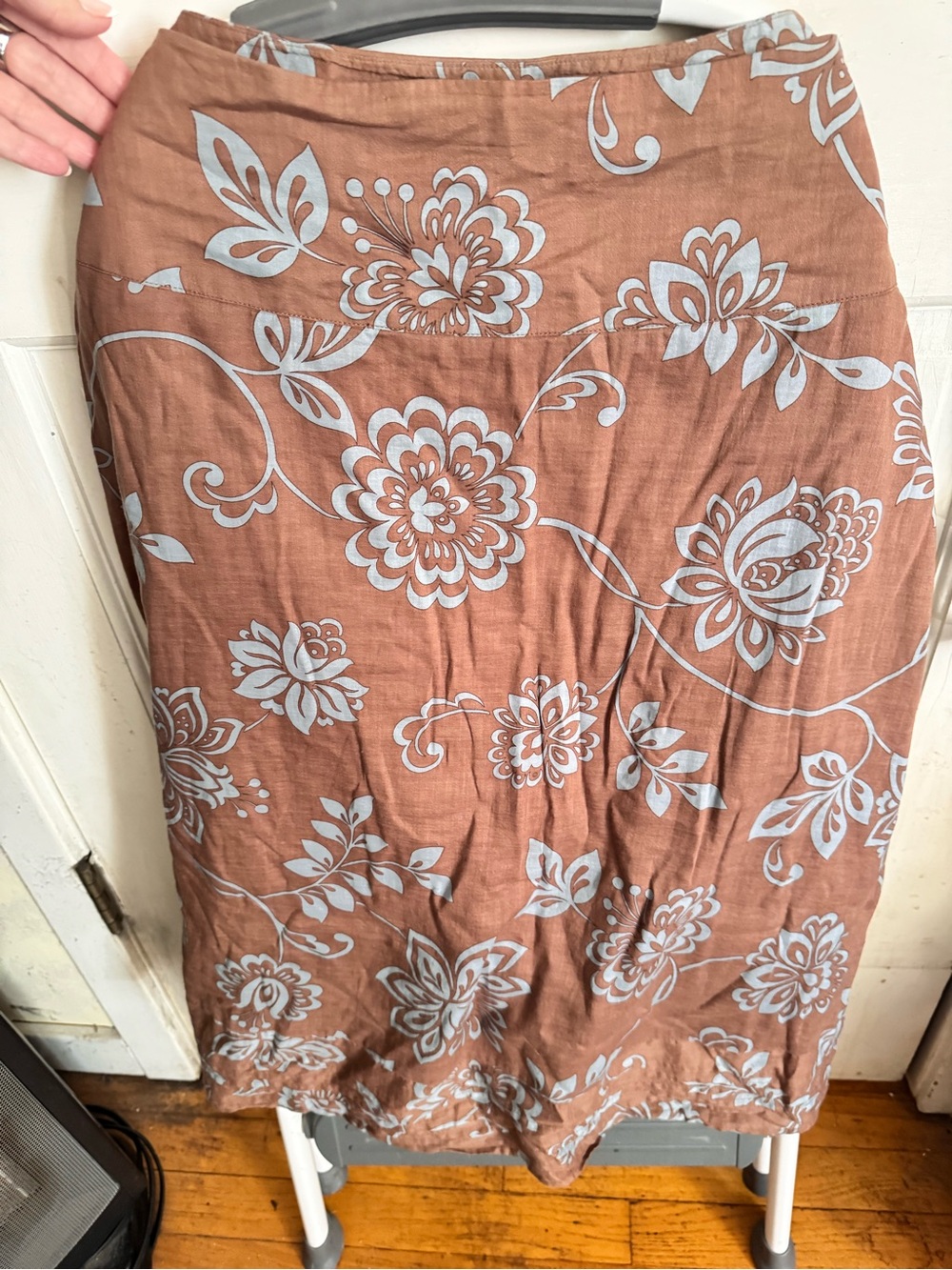 Floral Linen-Blend A-line Skirt in Dusty Brown & Light Blue